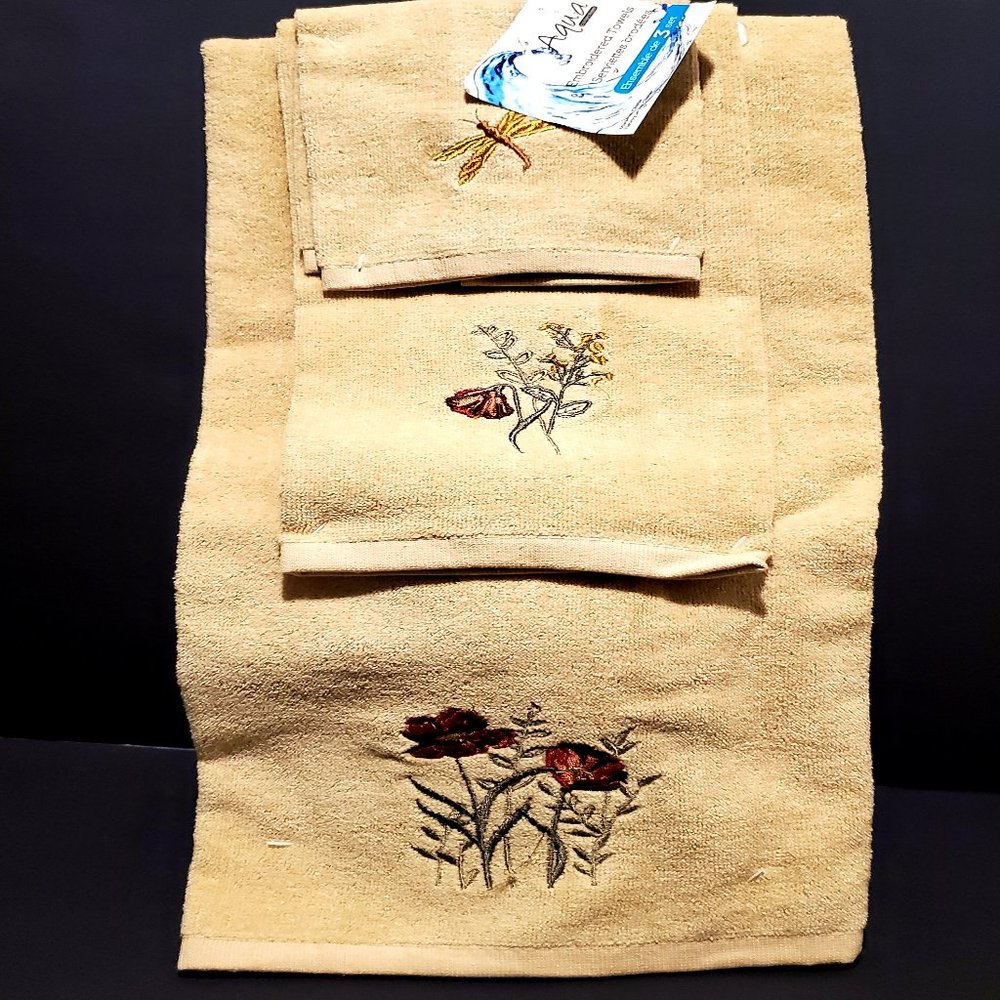 Vintage Decorative Towel Set 3pcs Bath, Hand, & Face Embroidered Florals NWT